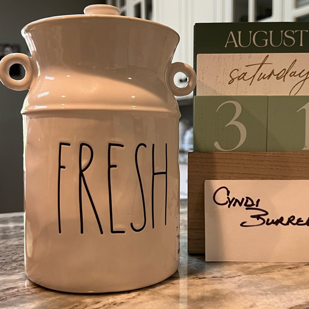 “FRESH” Rae Dunn kitchen canister